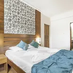 Guesthouser 3 Bhk Villa - B46F